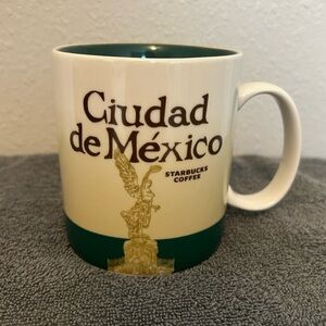 Starbucks Ciudad de México Green and Cream Collectible Coffee Mug